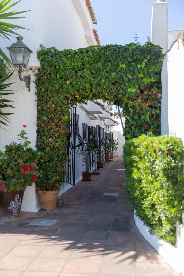 エステポナCasa Con Jardin Junto A La Playaアパートメント エクステリア 写真